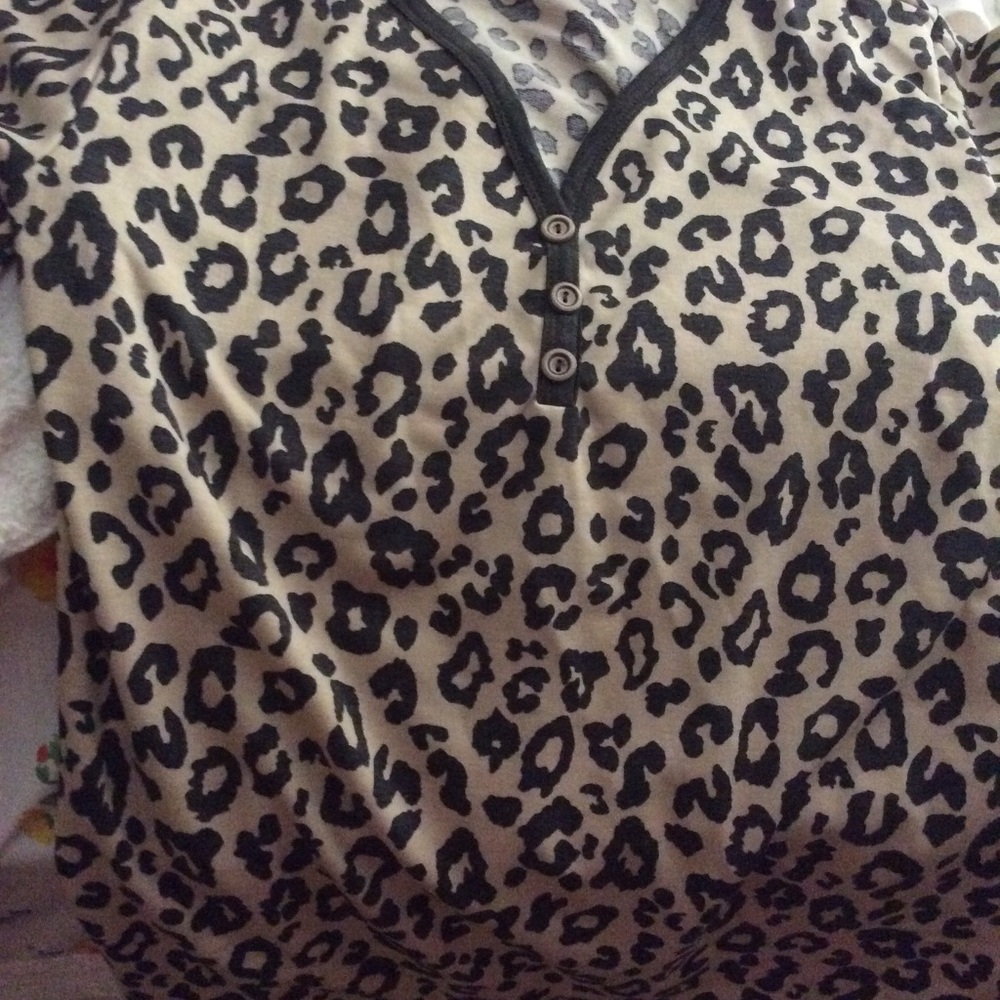Leopard print Lounge top